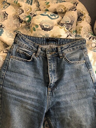 Trendyol & Milla Trendyolmilla lacivert yırtmaçlı yüksek bel flare jeans