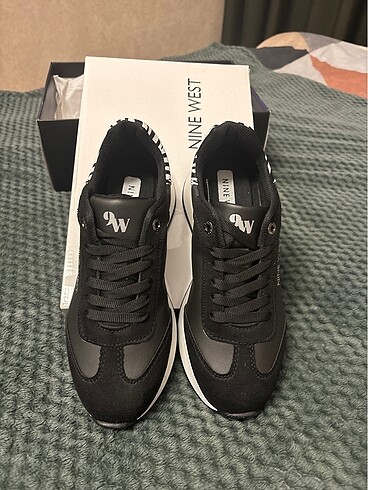 Ninewest Ayakkabı
