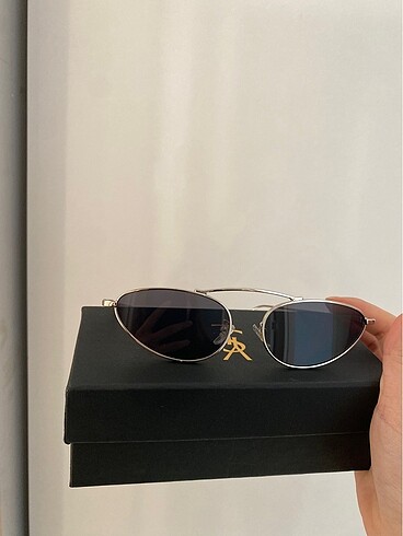 Ysl gözlük