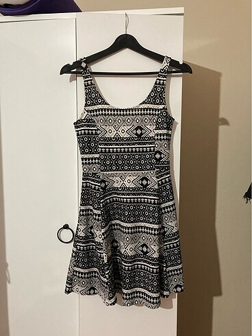 H&M desenli elbise