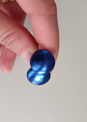 Beden Mavi Mini Deri Düğme Küpe