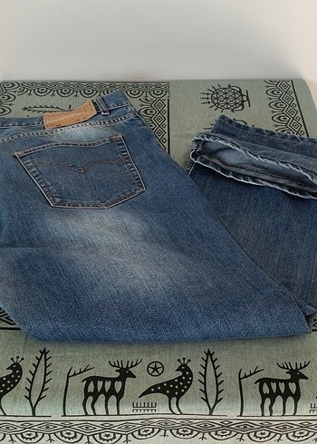 42 Beden Levi's Jean 501