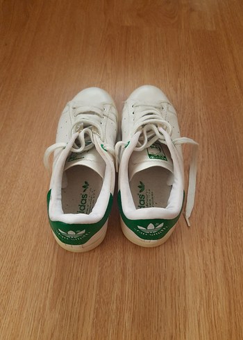 36 Beden Beyaz Yeşil Bağcıklı Kadın Spor Ayakkabı Adidas