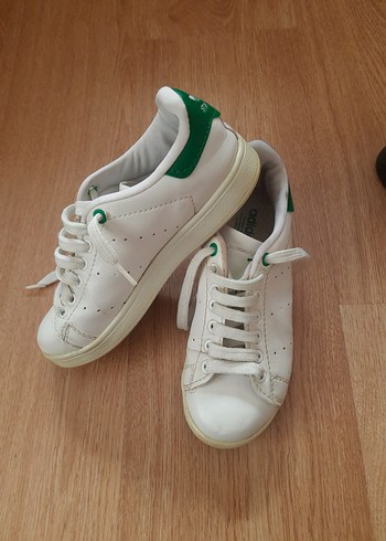 Beyaz Yeşil Bağcıklı Kadın Spor Ayakkabı Adidas