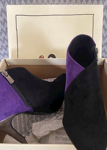 Mor ve Siyah Süet Stiletto Bot - Görsel 2