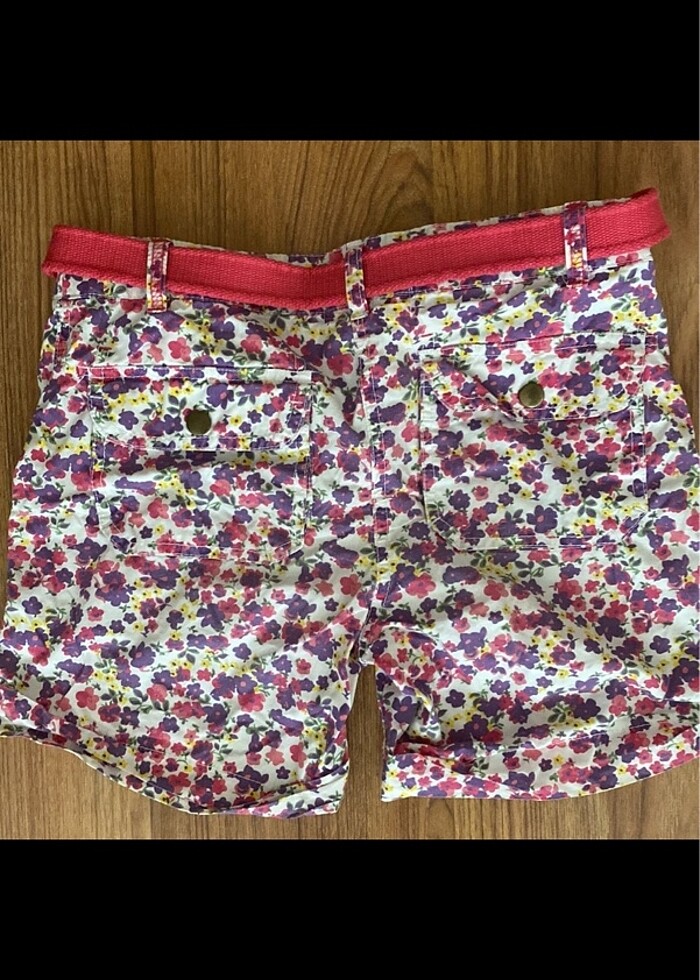 Çiçekli şort - Görsel 3