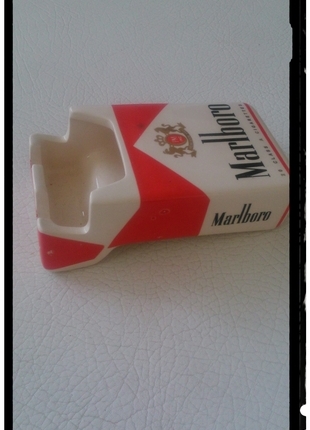Markasız Ürün Malboro küllük
