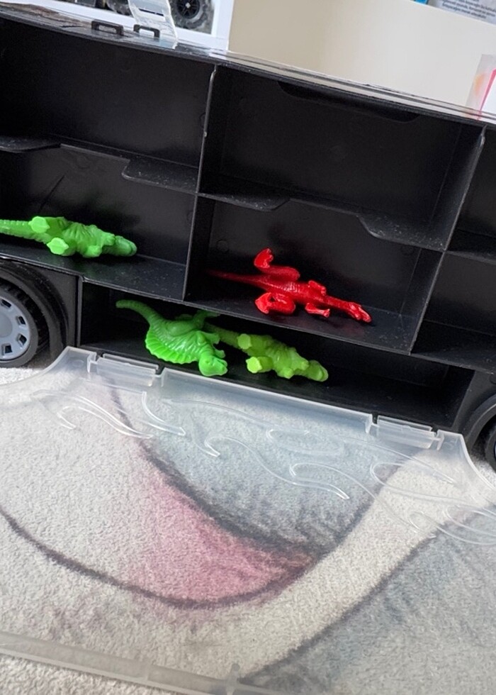 Dinazor tırı - Görsel 2