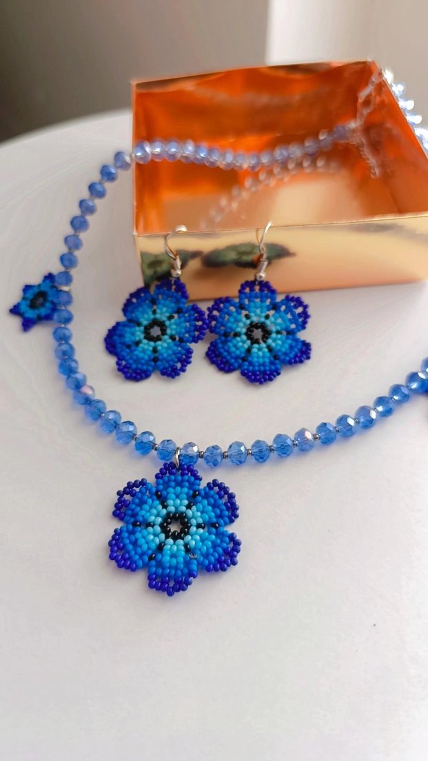 Renkli Boncuklu Mavi Çiçek Küpe ve Kolye Seti - Görsel 3