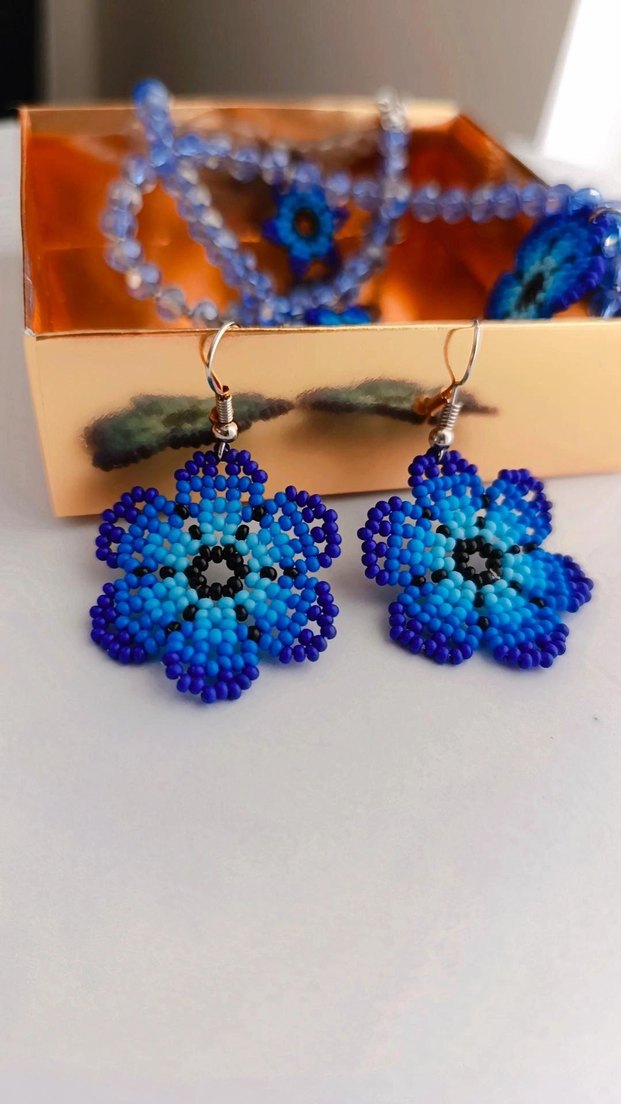 Renkli Boncuklu Mavi Çiçek Küpe ve Kolye Seti - Görsel 5