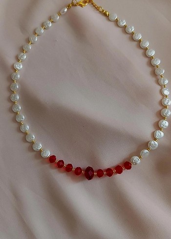 Klasik Kırmızı Boncuklu Kolye - Görsel 8