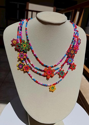 Uzun Renkli Boncuklu Çiçekli Bohem Kolye - Görsel 9