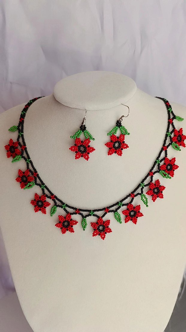 Kırmızı Boncuklu Kolye - Görsel 3