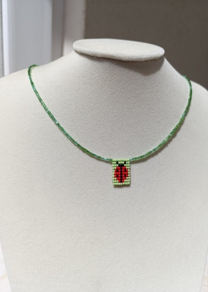 Uğur böcekli boncuk kolye - Görsel 2