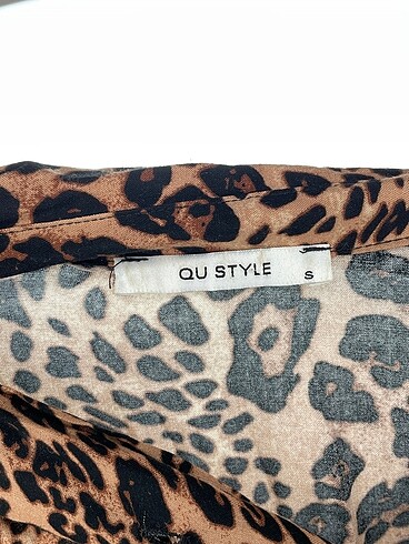 s Beden çeşitli Renk PreLoved Bluz %70 İndirimli.