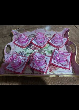 Pembe oniki parça çay bardak takımı