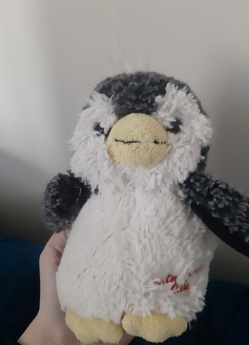 Diğer penguen peluş