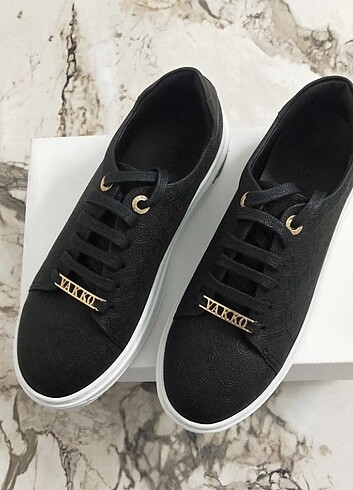 38 Beden siyah Renk Vakko sneaker siyah 