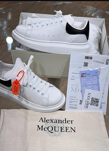 Alexander McQueen 