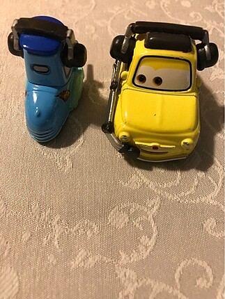  Beden Renk Disney Cars lisanslı Luigi & Guido arabalar