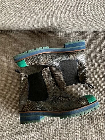 Pollini Chanel Pollini yılan derisi bot