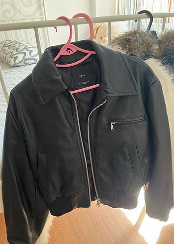 Mango MANGO Vintage Deri Görünümlü Siyah Mont