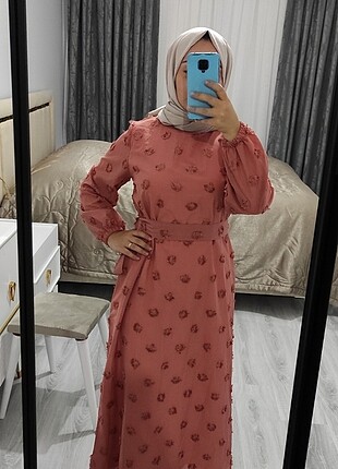 Armine Pembe tesettür elbise