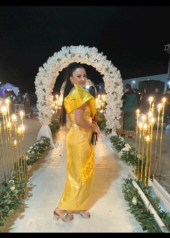 Sarı Drapeli Straplez Uzun Kadın Abiye - Görsel 5