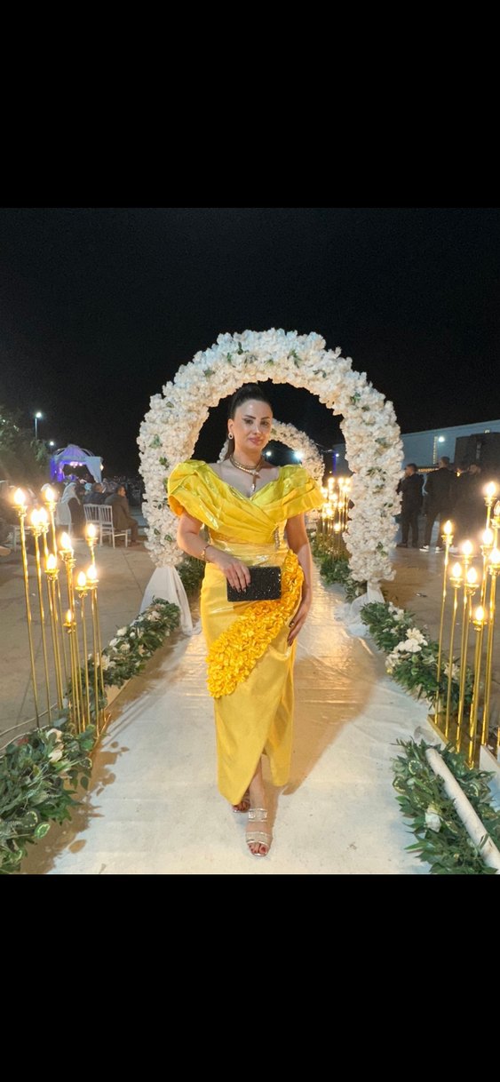 Sarı Drapeli Straplez Uzun Kadın Abiye - Görsel 3