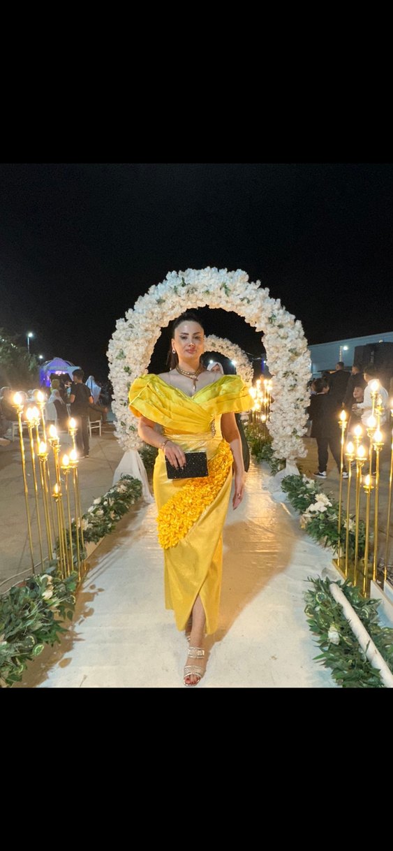 Sarı Drapeli Straplez Uzun Kadın Abiye - Görsel 2