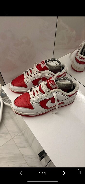 Nike Nike dunk low university red