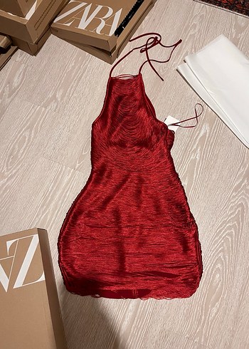 Halter yaka püsküllü kısa elbise - Görsel 4