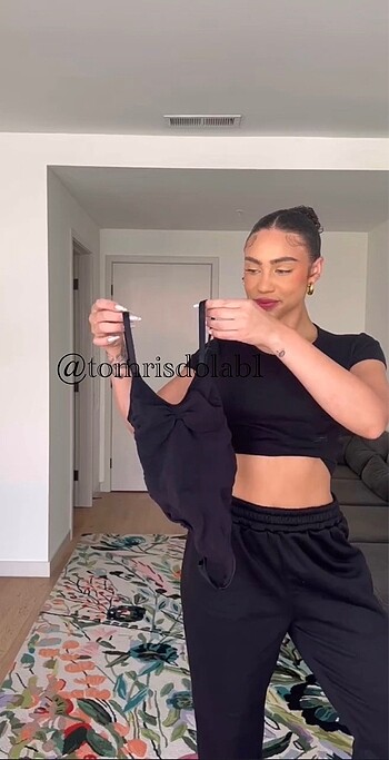Kim Kardashian Skims brief korse body