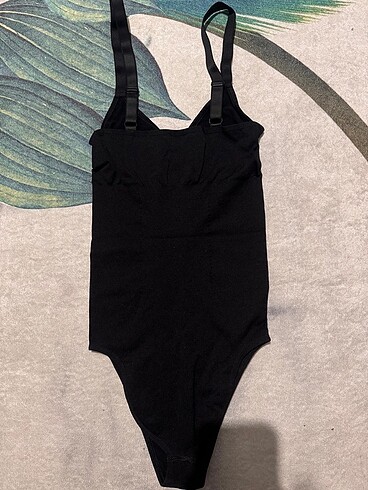 s Beden Asos brief Skims korse body