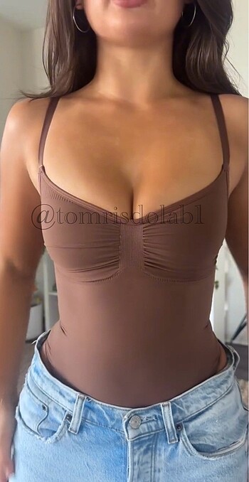 Kim kardashian Skims korse bodysuit - Görsel 3