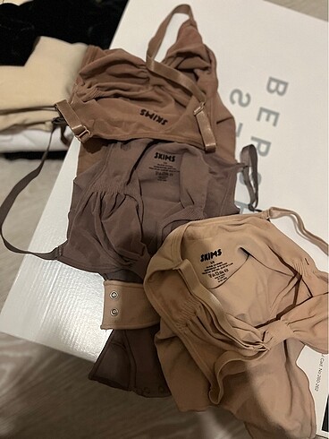 Kim kardashian Skims korse bodysuit - Görsel 8