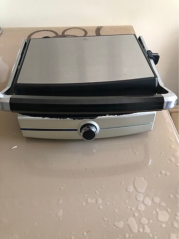 Tost makinesi
