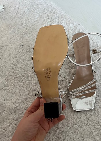 Nine West Beyaz Parlak Topuklu Kadın Ayakkabı