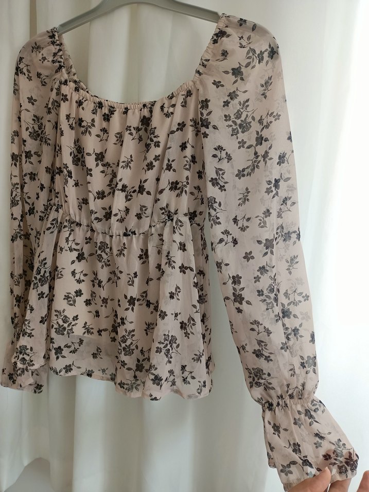 Bej Çiçek Desenli Uzun Kollu Kadın Bluz - Görsel 3