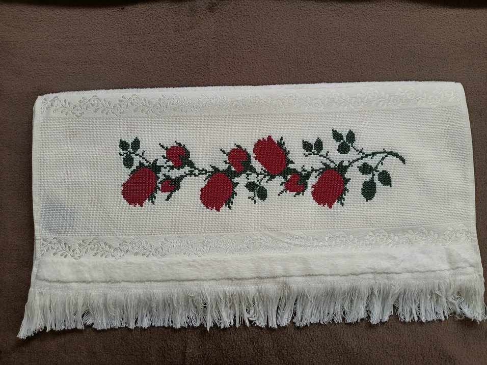 Nakışlı Beyaz Renkli Havlu - Görsel 3