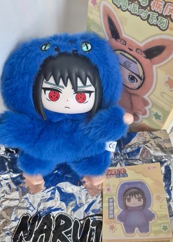 Sasuke Peluşu Ve 3 Kart