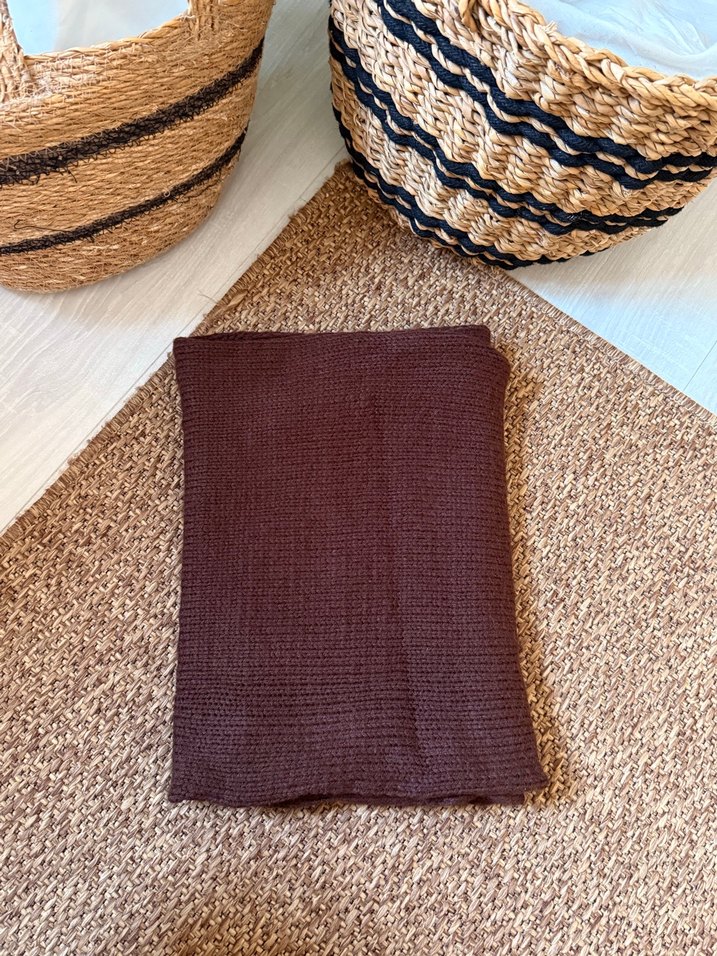 Koyu Kahverengi Örgü Kadın Şal - Görsel 4