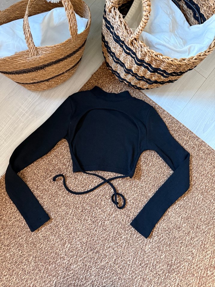 Siyah Kadın Boğazlı İnce Triko Kazak - Görsel 4