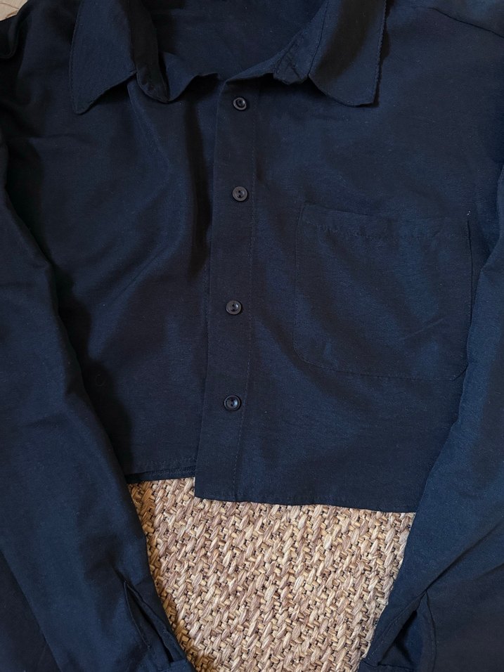 Siyah Düğmeli Uzun Kollu Keten Gömlek - Görsel 3