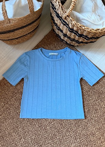 Mavi Kısa Kollu Triko Tişört - Görsel 2