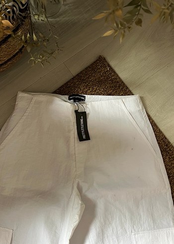 Beyaz Keten Salaş Midi Kadın Pantolon - Görsel 3