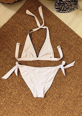 xs Beden Beyaz İnce Askılı Kadın Bikini