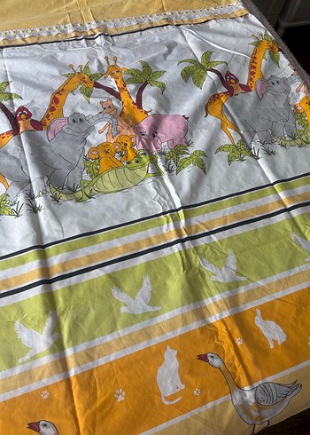 Nevresim yorgan kılıfı hayvan desenli ve düğmeli - Görsel 3