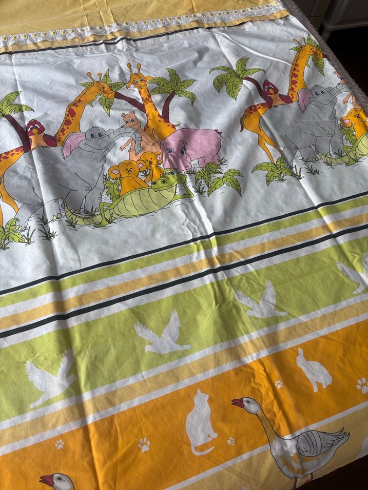 Nevresim yorgan kılıfı hayvan desenli ve düğmeli - Görsel 3