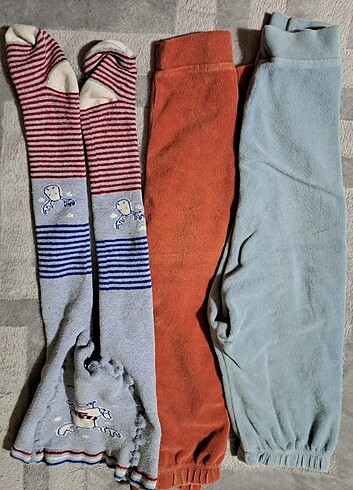 4 Yaş Beden mavi Renk 3 adet pijama ve havlu çorap 